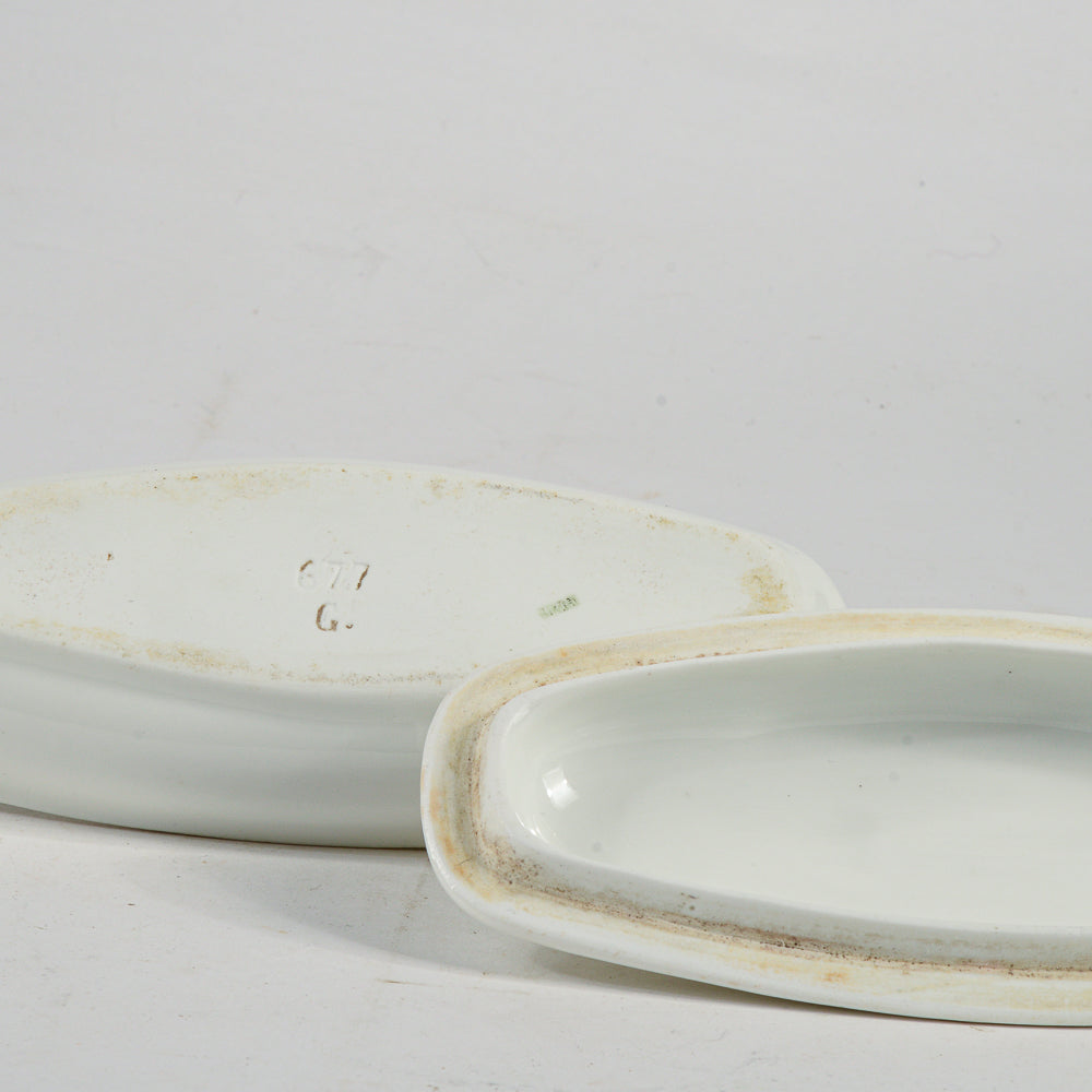 scatola ceramica firmata ginori corta posate bianca con coperchio