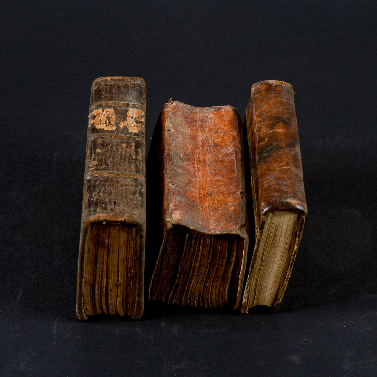 Libri dal 1700 al 1800 set di 3 pergamena sciupati meditazioni