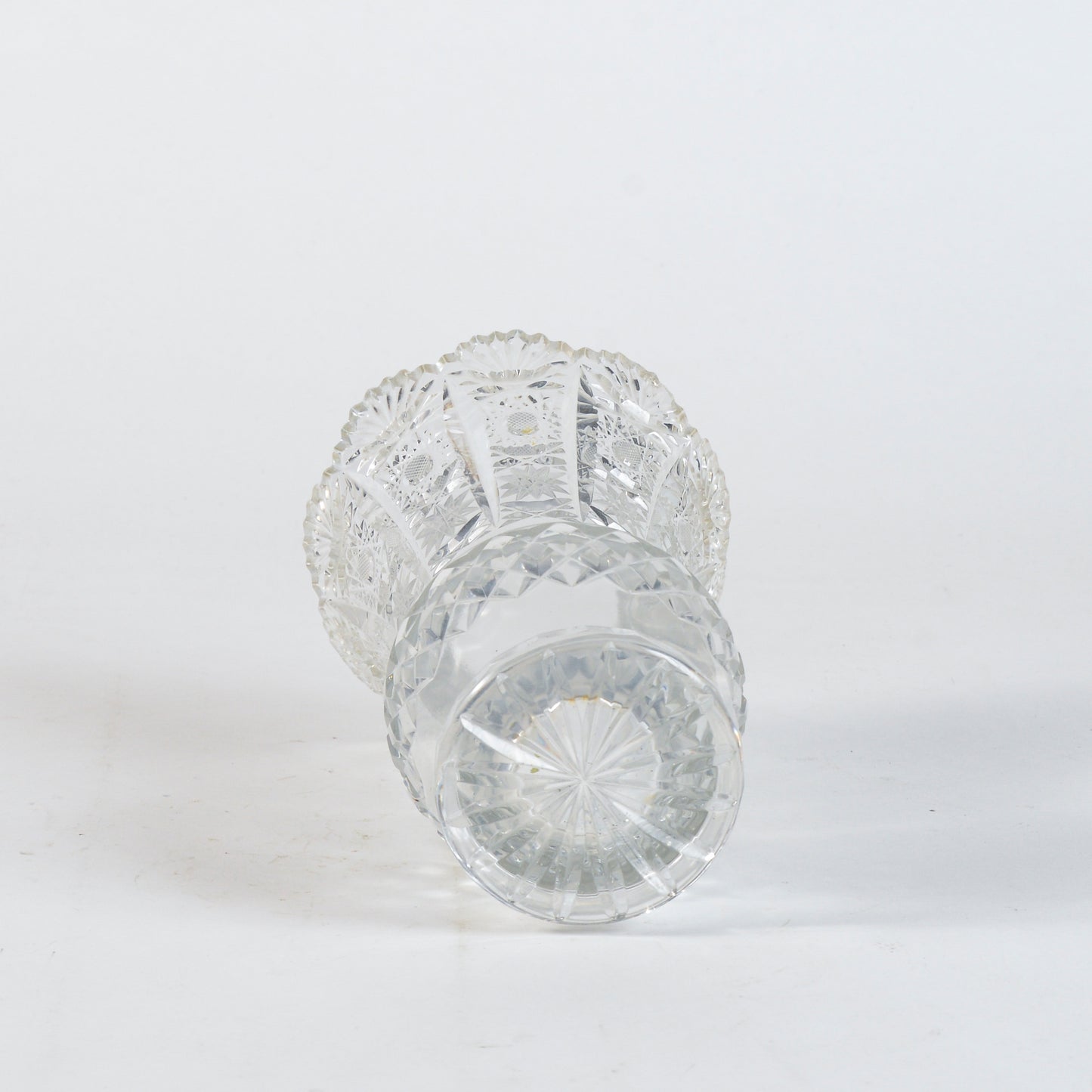 Vaso cristallo inciso e lavorato XX secolo