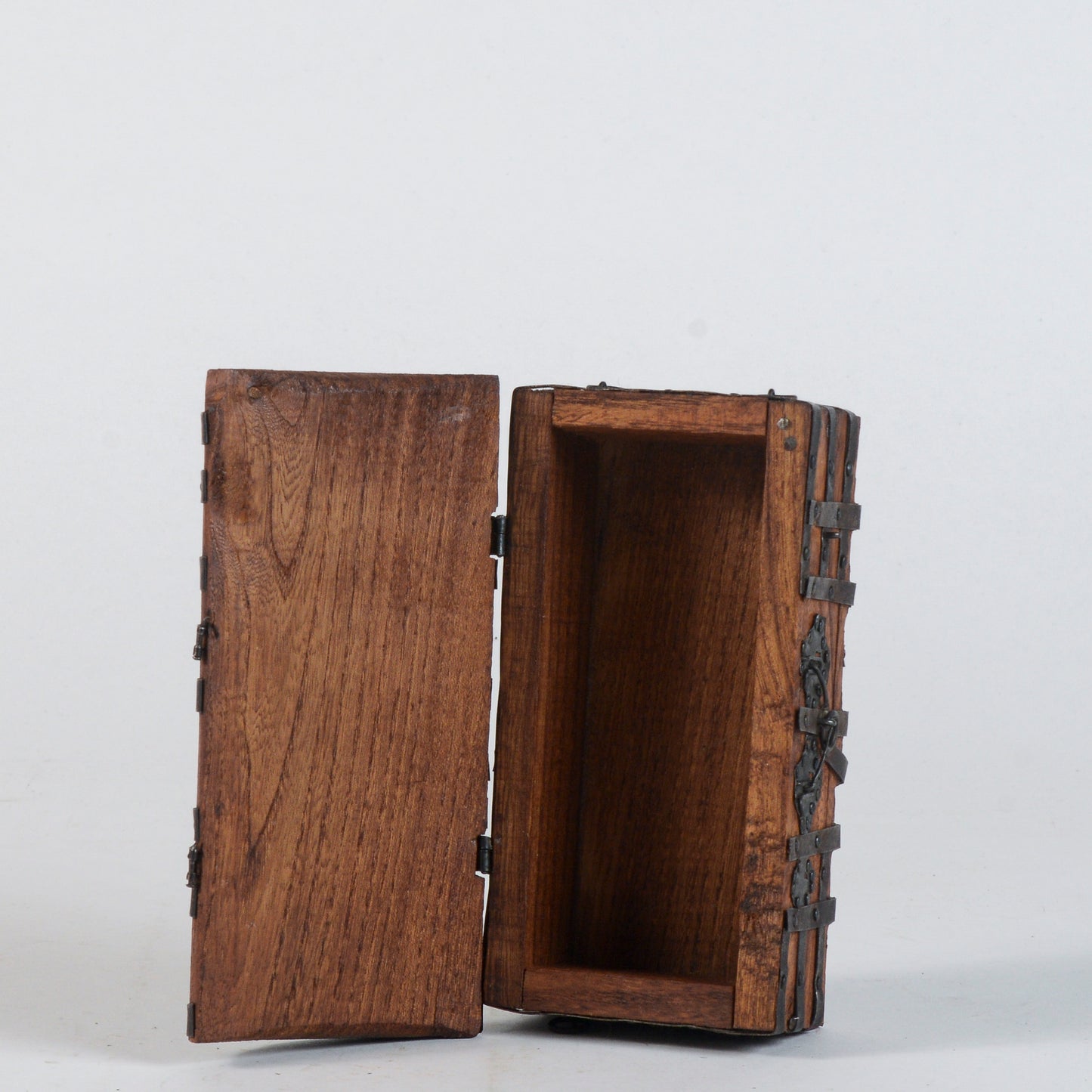 Scatola piccolo baule forziere scrigno in legno XX secolo