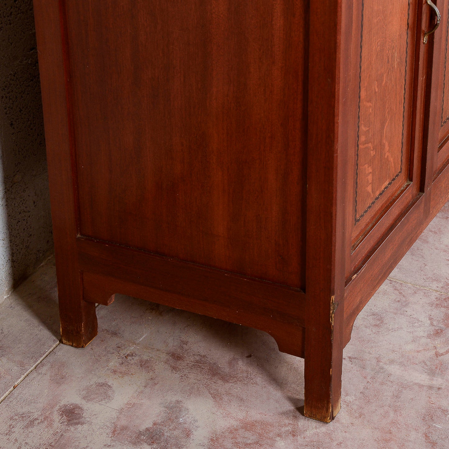 Credenza 4 ante 2 cassetti piano in marmo