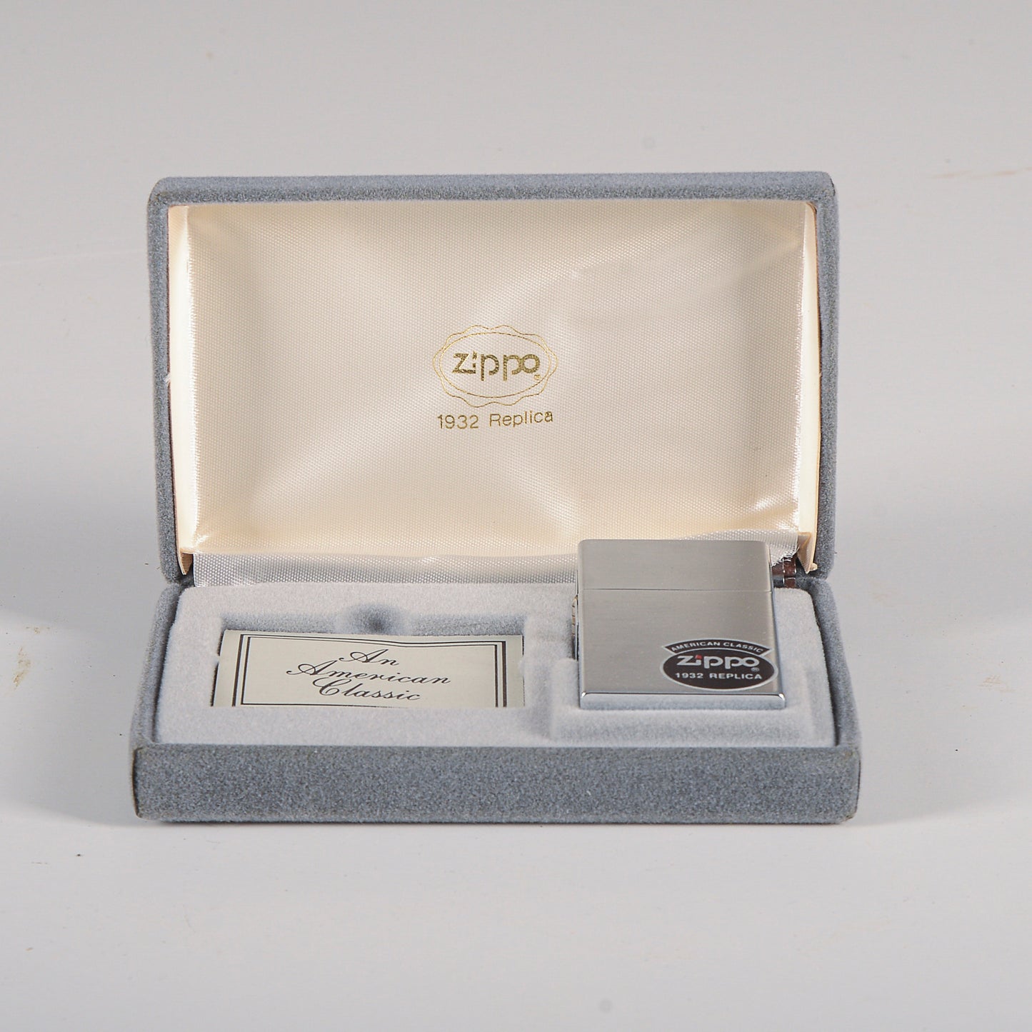 Accendino vintage zippo nuovo con scatola