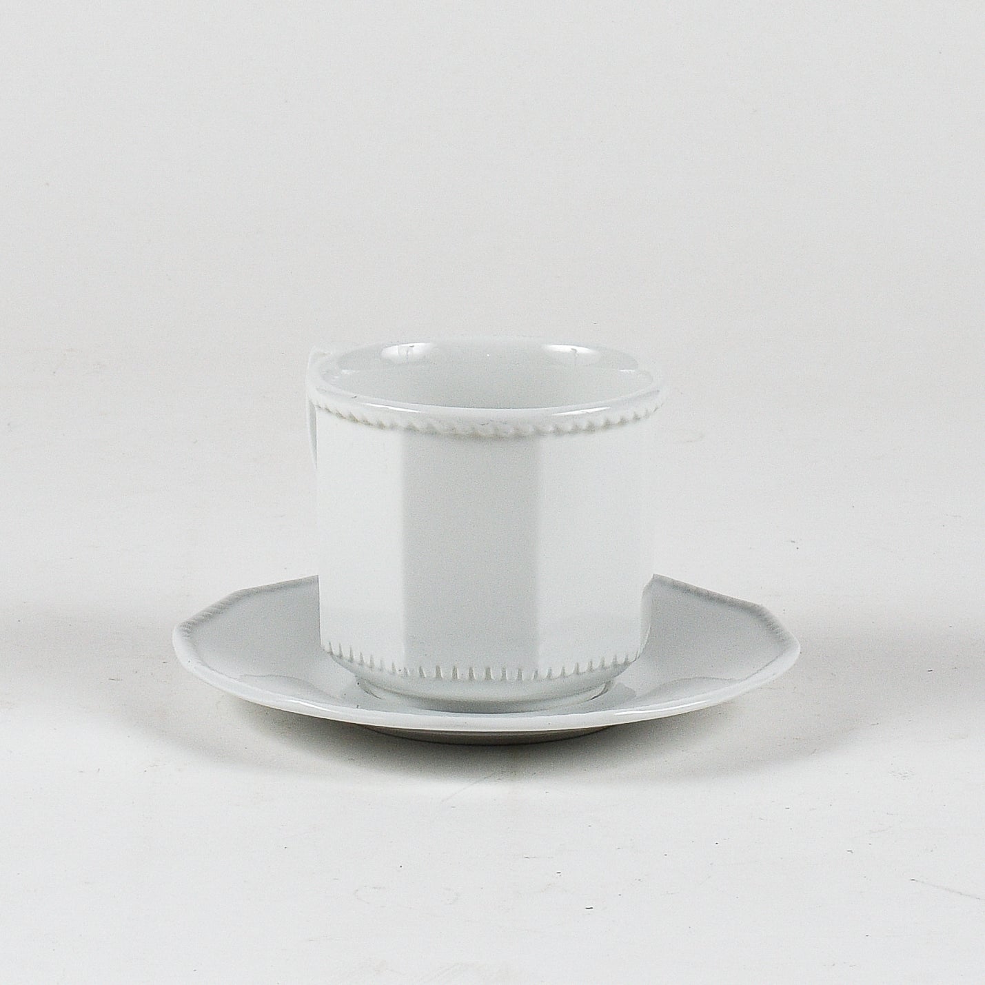 Tazza da the con piattino Ginori anni 1930