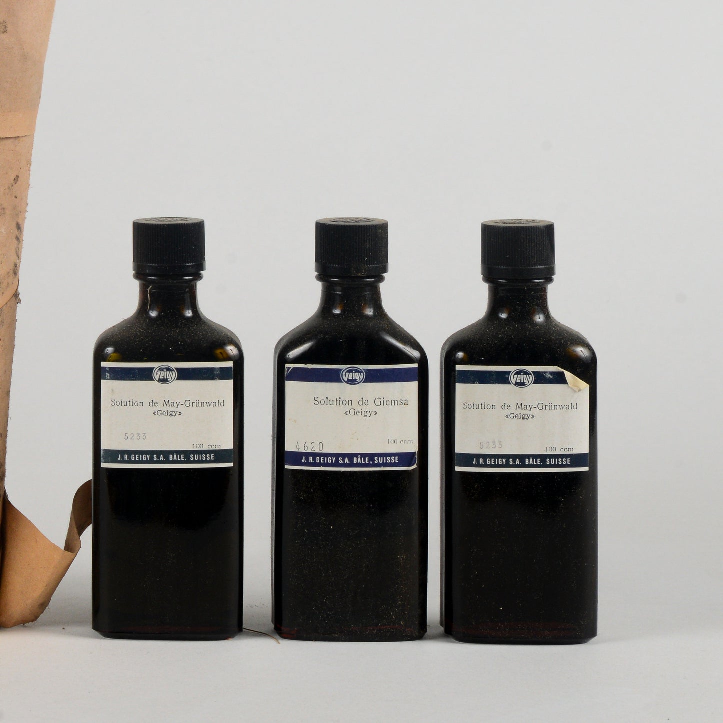 Set di bottigliette vintege ditta farmaceutica Geigy Suisse
