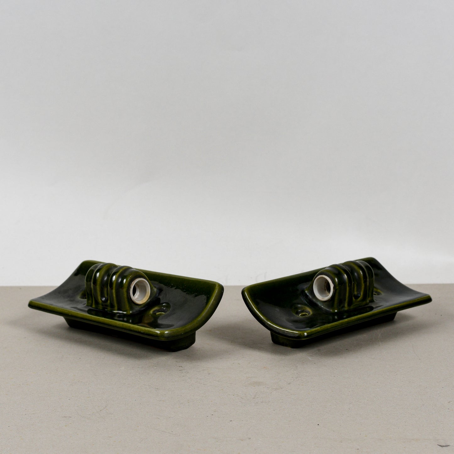 Coppia Appliques Verdi Ceramica Smaltata Art Deco