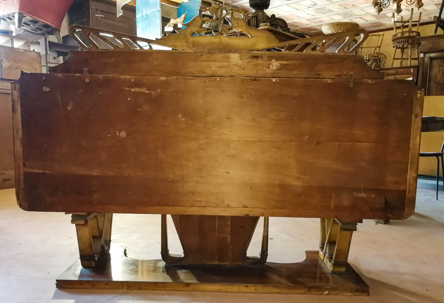 Credenza Art Deco' bicolore con zona mobile bar. Italia 1920