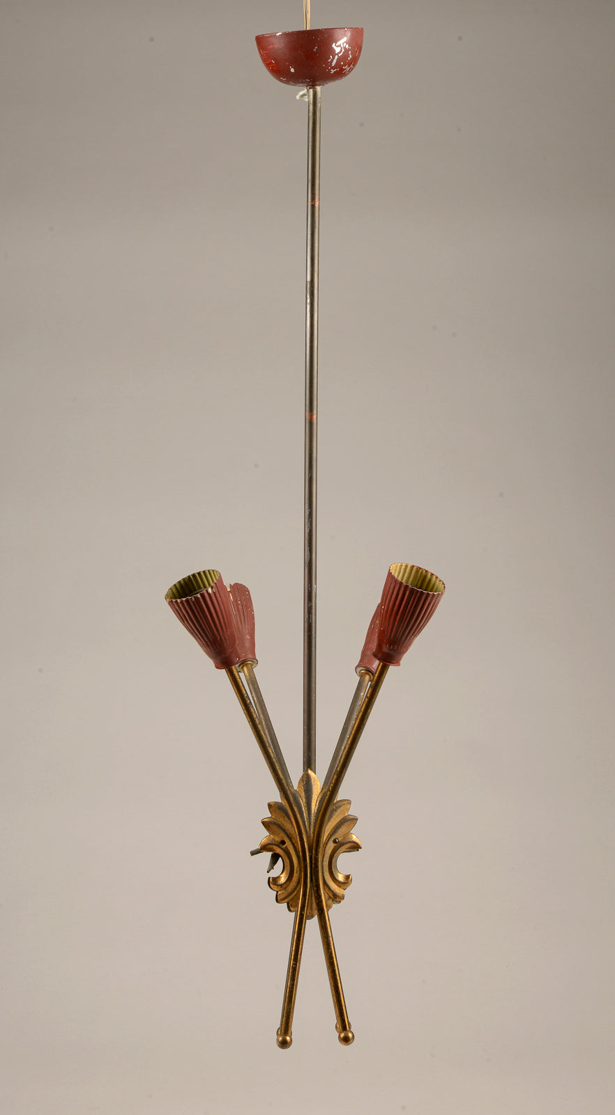 Lampadario in metallo verniciato rosso e oro, Italia 1960