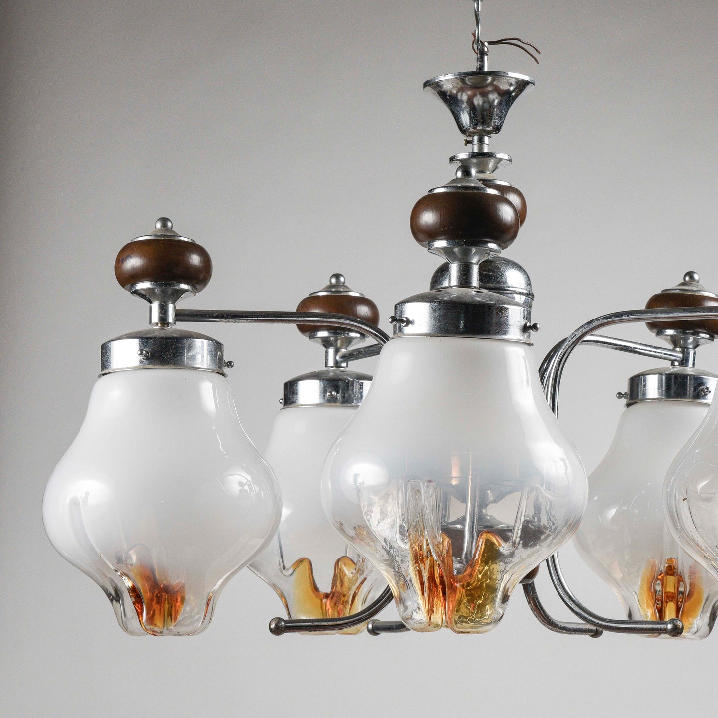 Lampadario vintage a sospensione post moderno