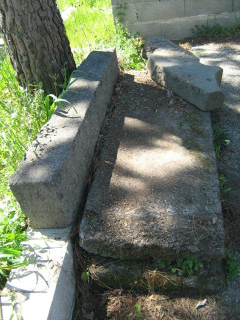 CAMINO RUSTICO IN PIETRA DI TUFO EPOCA 700