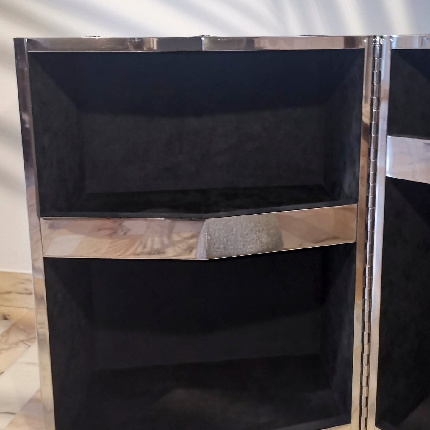 Cantinetta portabottiglie e calici Poltrona Frau per Alexander Wang New York 2015