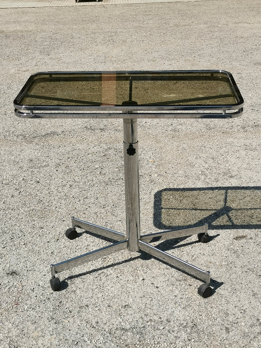 Tavolino design stile Allegri Parma con piano regolabile in altezza Italia 1960