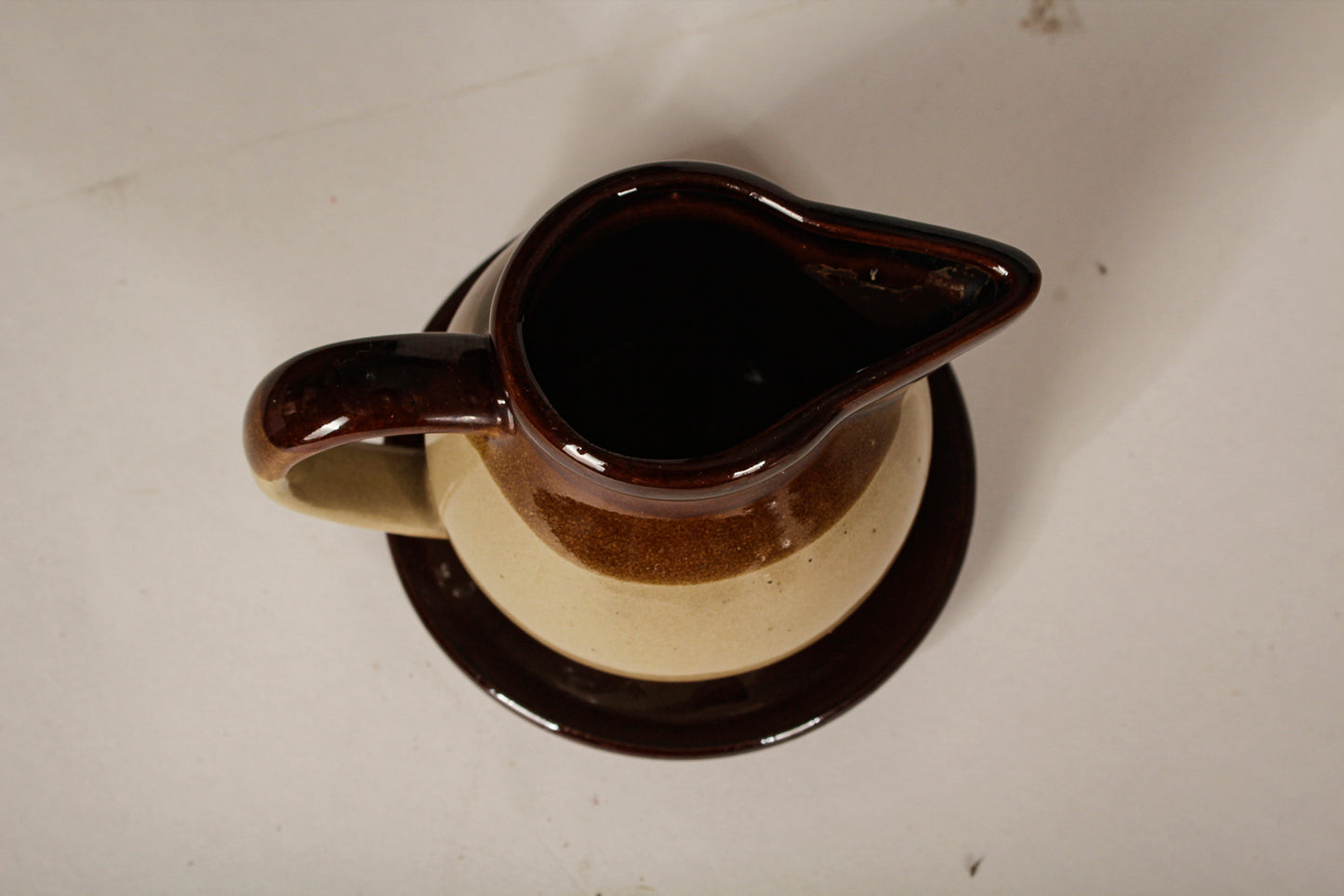 SERVIZIO DA CAFFé IN TERRACOTTA SMALTATA MARRONE E GIALLO CREMA ITALIA 1970