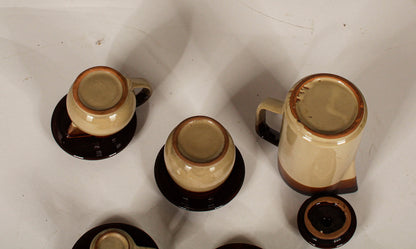 SERVIZIO DA CAFFé IN TERRACOTTA SMALTATA MARRONE E GIALLO CREMA ITALIA 1970