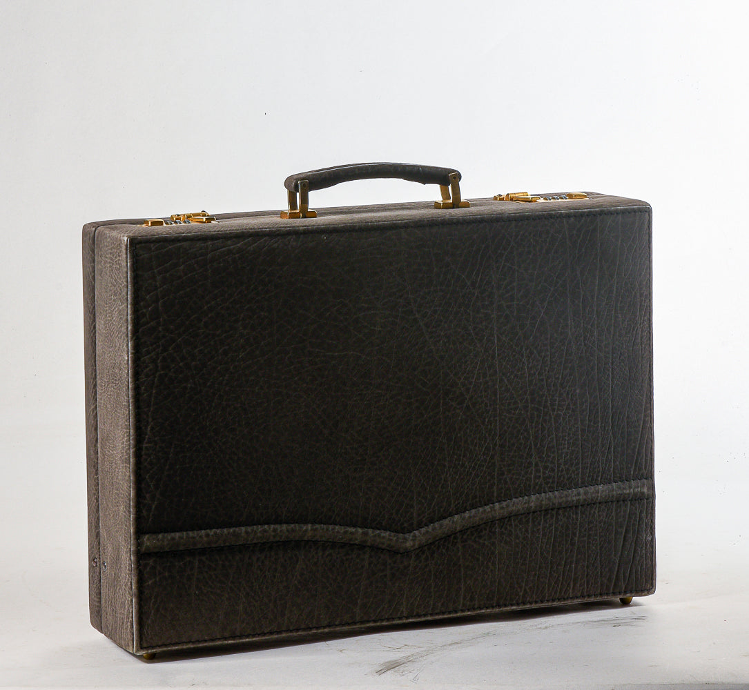Valigia borsa portadocumenti 24 ore in pelle e ottone Italia 2000