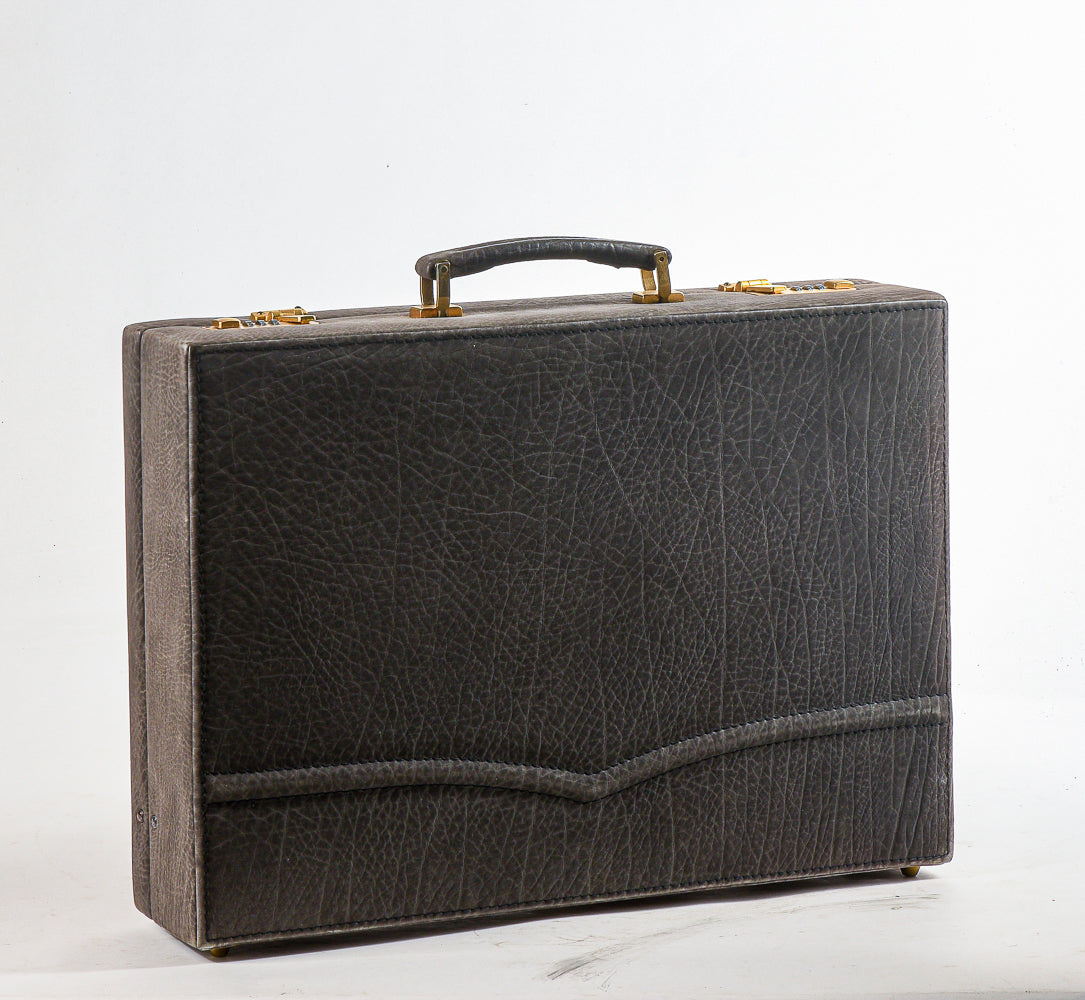 Valigia borsa portadocumenti 24 ore in pelle e ottone Italia 2000