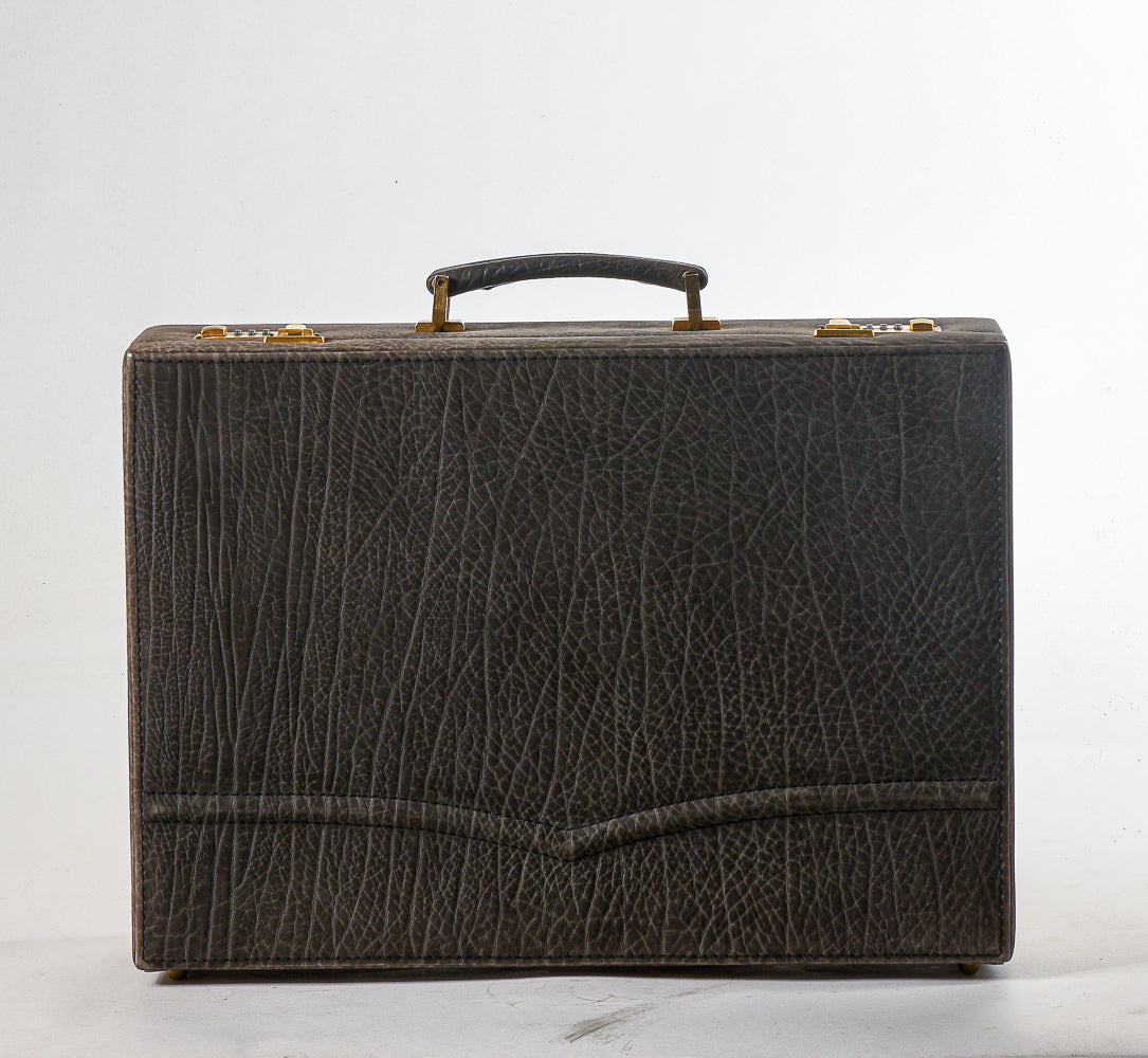 Valigia borsa portadocumenti 24 ore in pelle e ottone Italia 2000