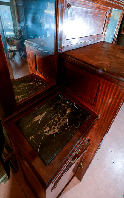 Credenza con vetrina centrale piani in marmo nero intarsi impellicciata epoca Liberty