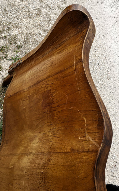 Letto Chippendale con sponde in legno noce impellicciato