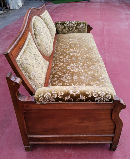 Divano letto  in tessuto damascato Italia epoca Liberty Art Nouveau