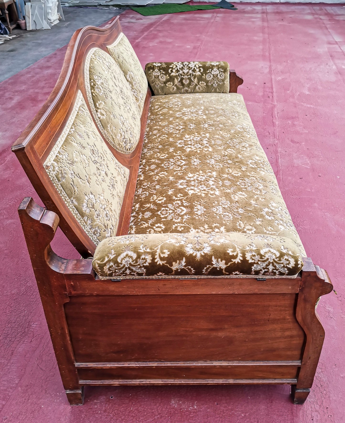 Divano letto  in tessuto damascato Italia epoca Liberty Art Nouveau
