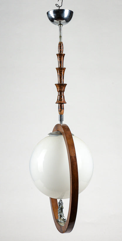 Lampadario art deco  con legno impellicciato noce con ballerina che sorregge la sfera di opalina