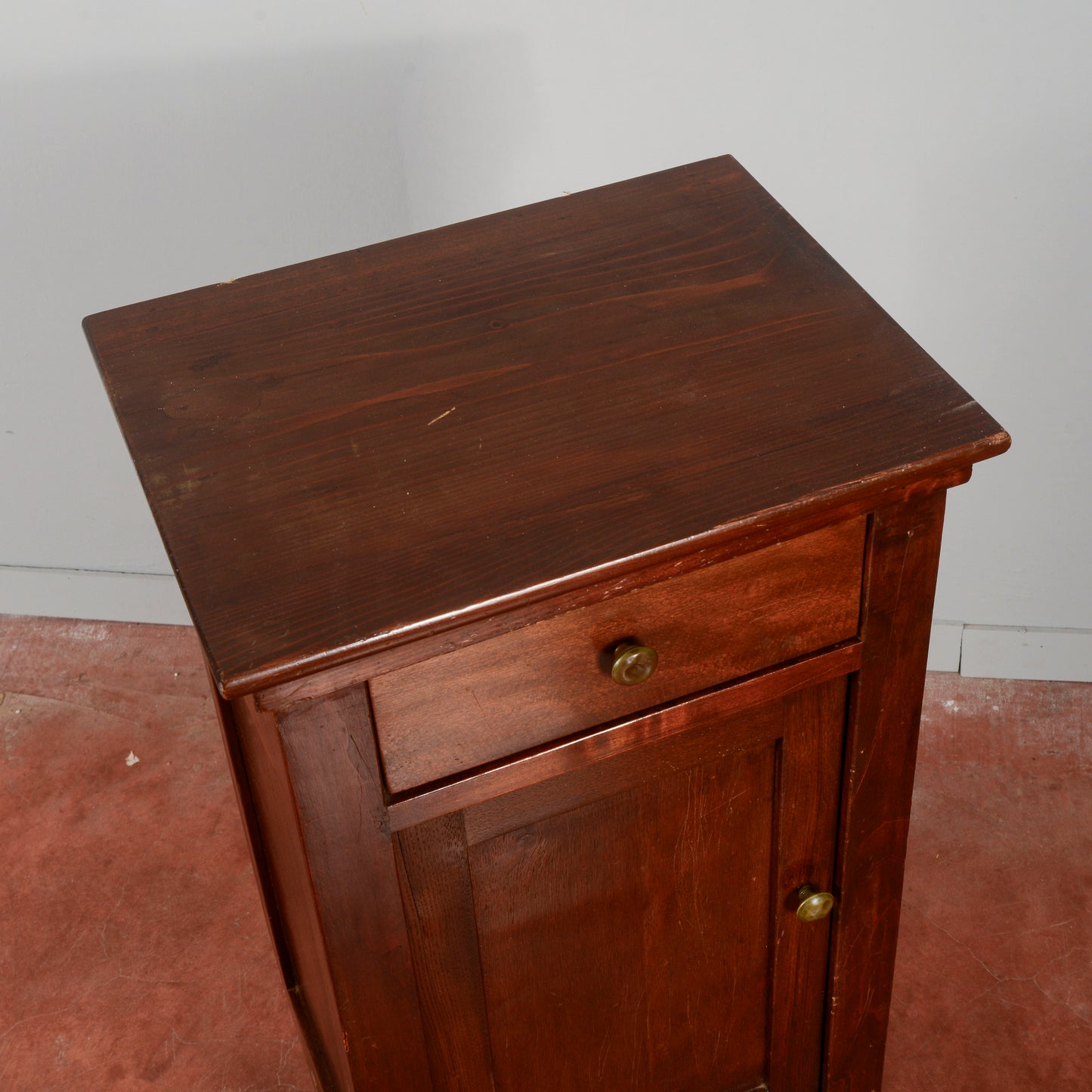 Comodino in legno massello inizio XX secolo