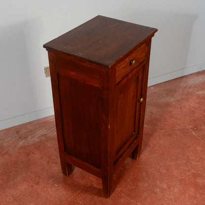 Comodino in legno massello inizio XX secolo