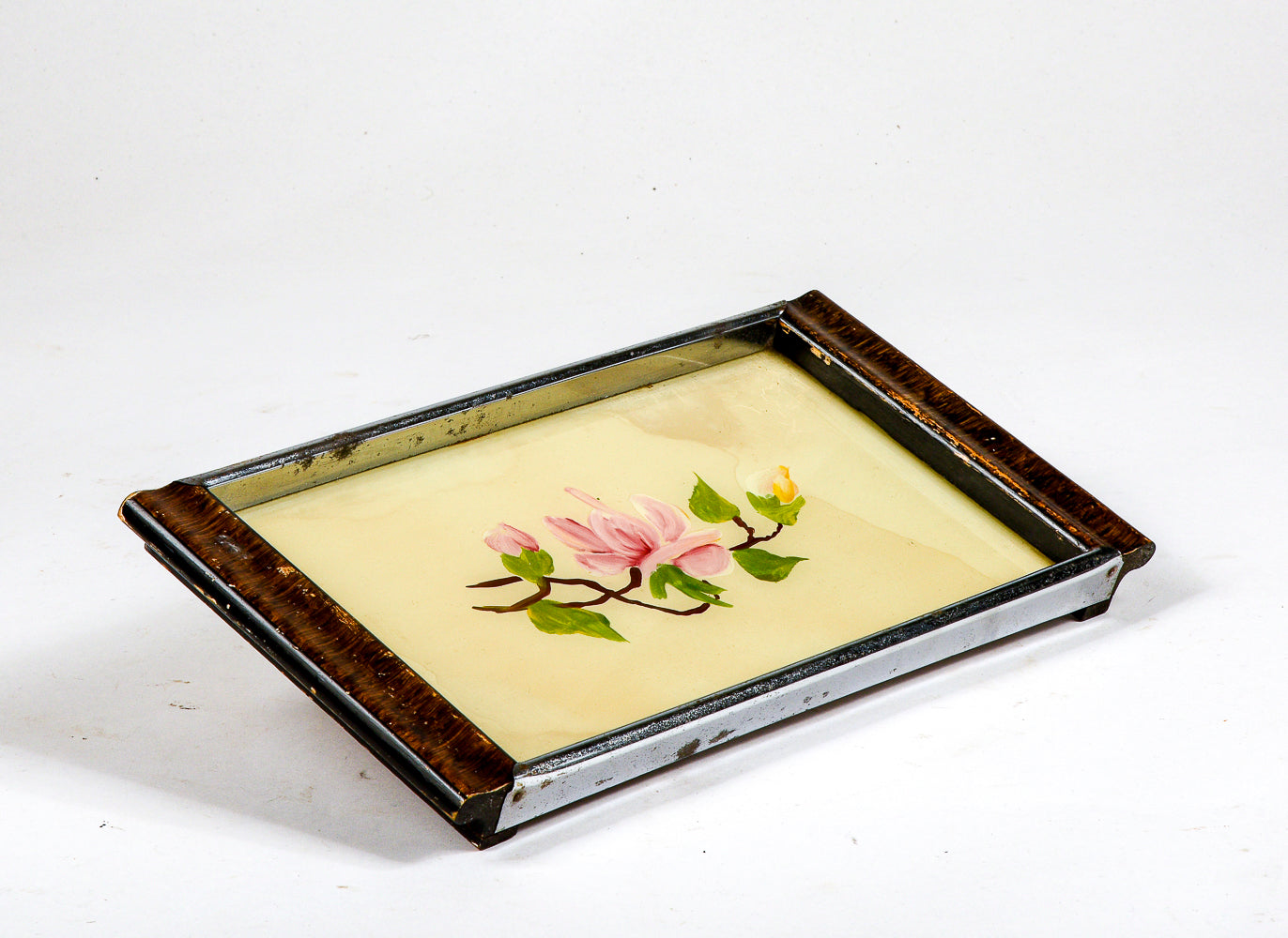 Vassoio piccolo in metallo e  legno anni  50 con fiore dipinti
