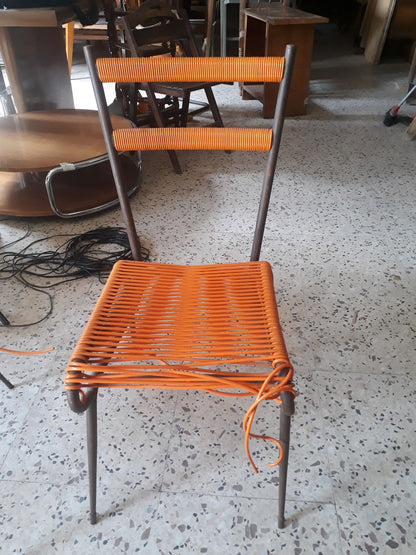 SEDIA IN METALLO CON SEDUTA IN PLASTICA INTRECCIATA ORIGINALE ANNI 60 DA RESTAURARE.