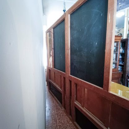 credenza in pergamena con grande specchio artigiani canturini