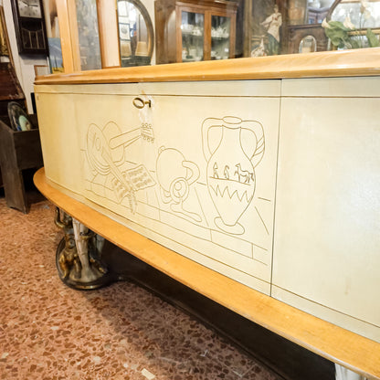 credenza in pergamena con grande specchio artigiani canturini