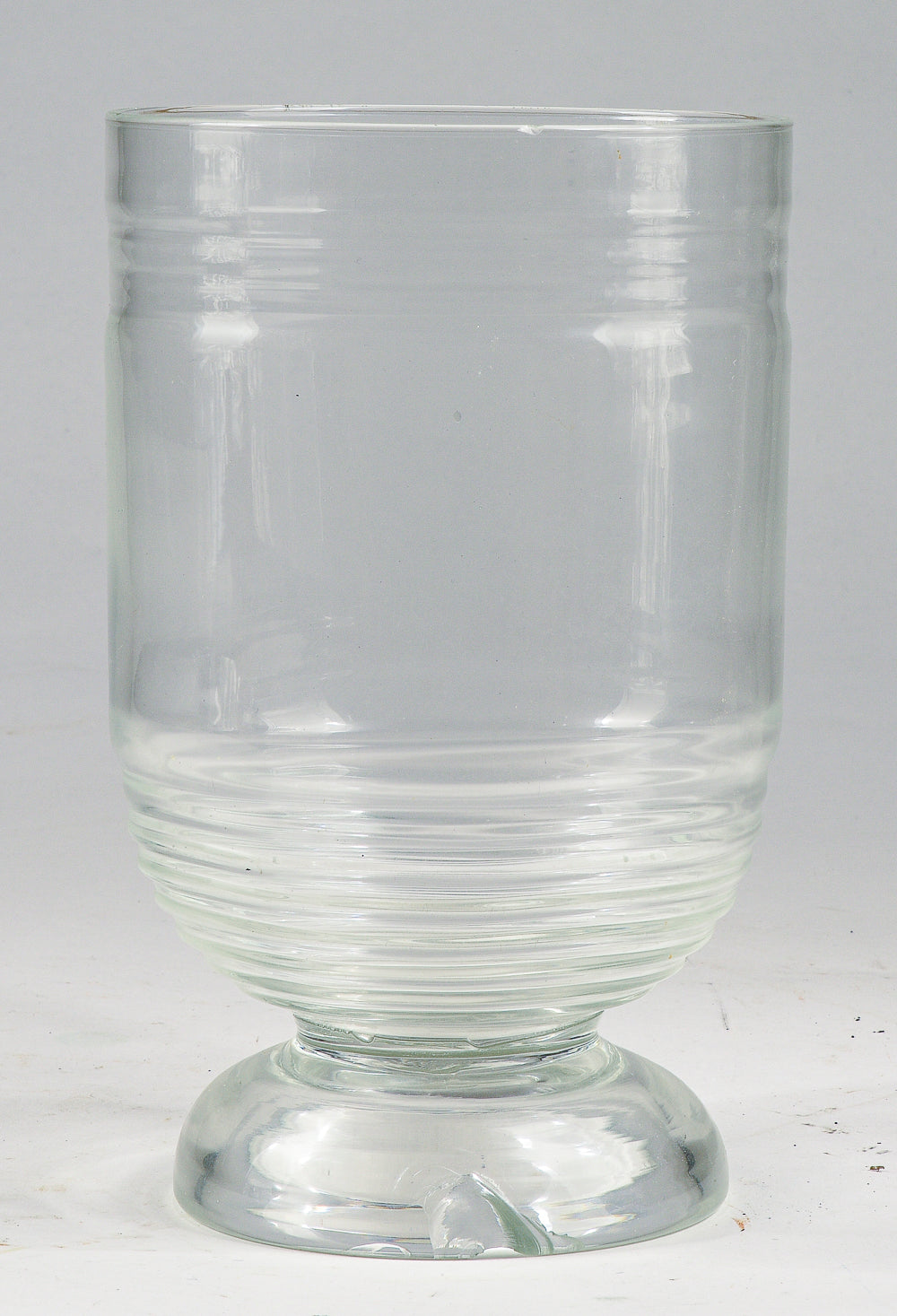 Vaso in vetro lavorato a mano manifattura Art Decò Italia 1940