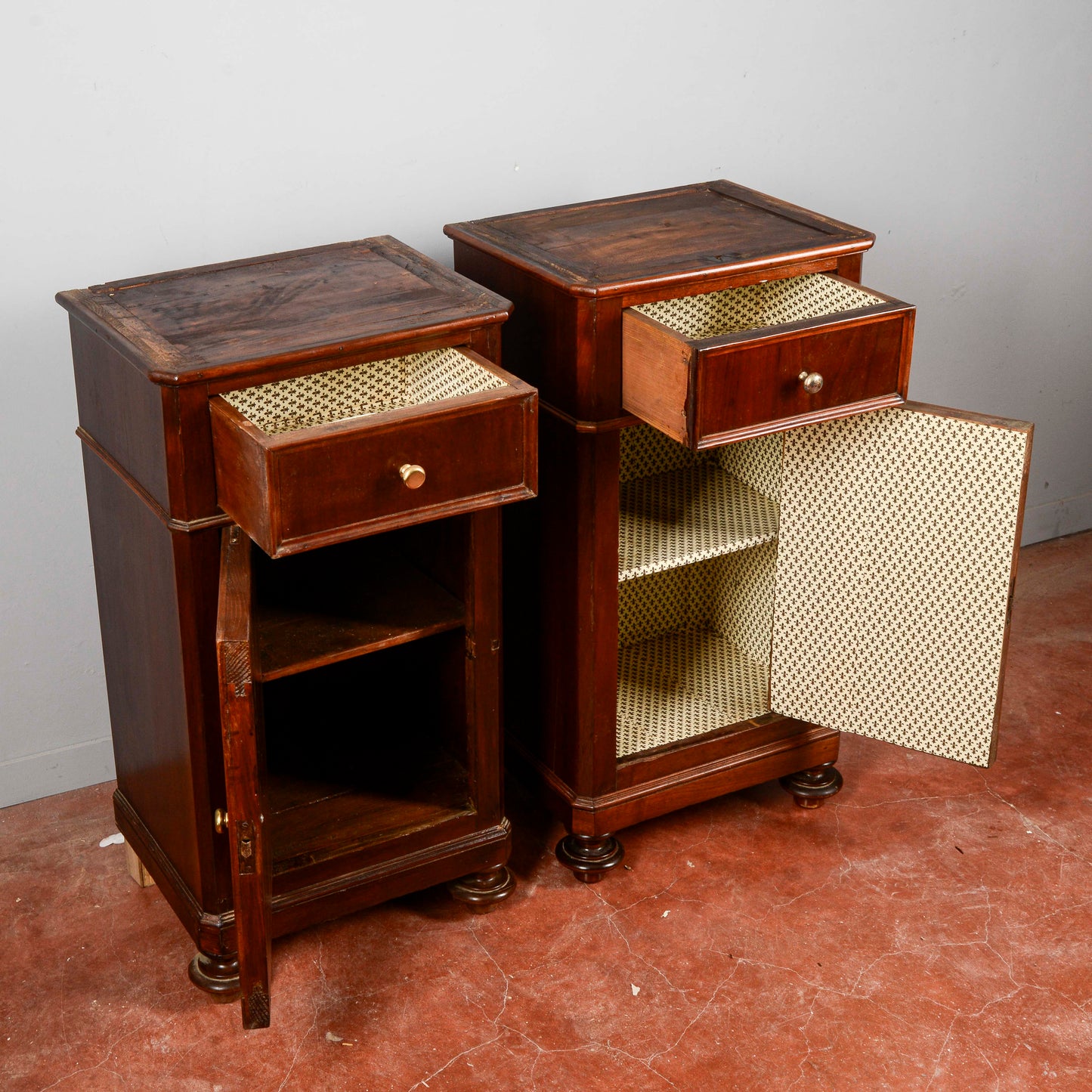 Coppia Comodini Legno Massello Senza Pietra Epoca Fine XIX Secolo