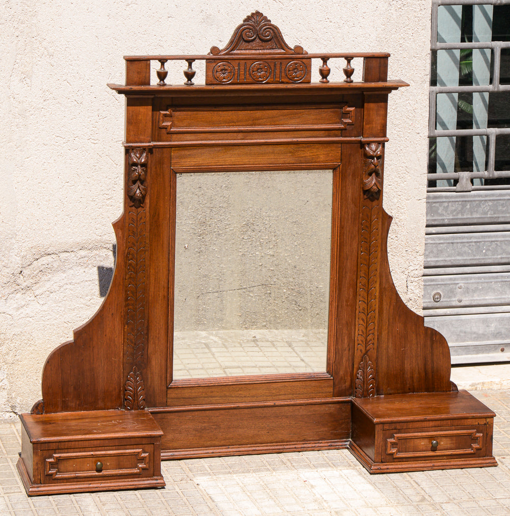 Specchiera d'appoggio impellicciata in noce cassettini e cimasa Italia epoca fine 800