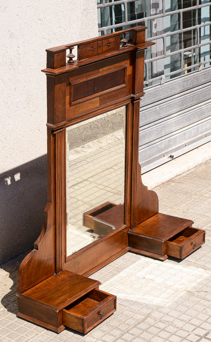 Specchiera d'appoggio impellicciata in noce cassettini e cimasa Italia epoca fine 800