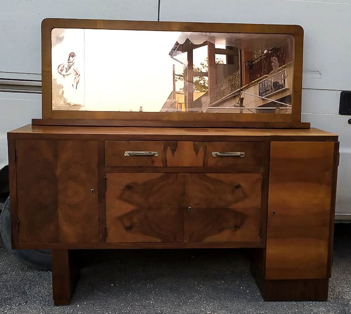 Credenza con specchiera  impellicciata in noce design Italiano Art Decò
