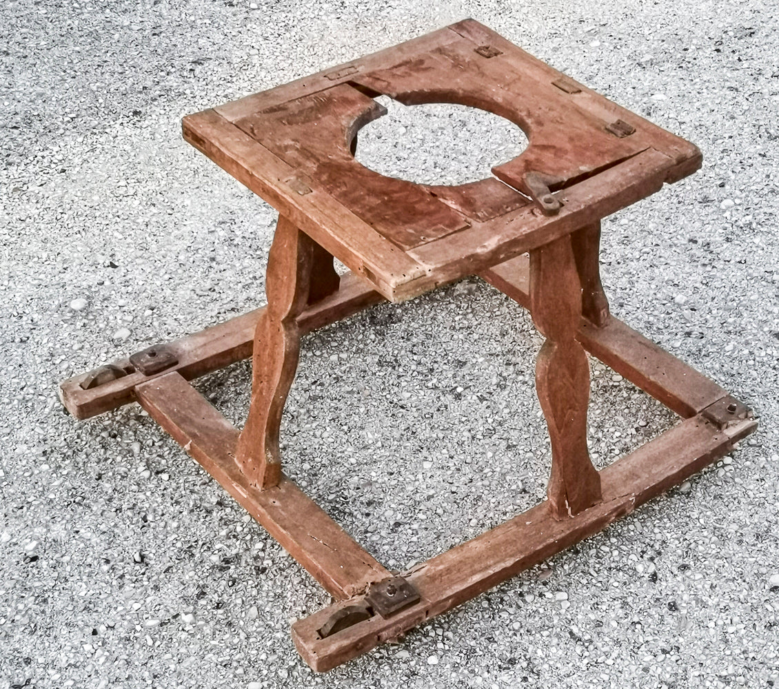 Girello in legno  per bambini con rotelle Italia epoca primi 1900
