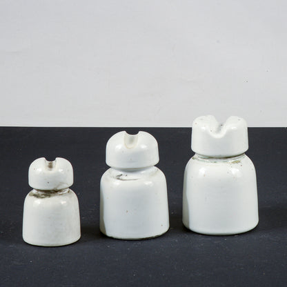 Set tre passa cavi alta tensione vintage porcellana bianca