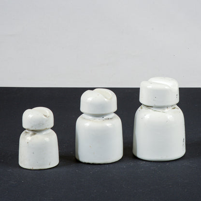 Set tre passa cavi alta tensione vintage porcellana bianca