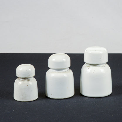 Set tre passa cavi alta tensione vintage porcellana bianca