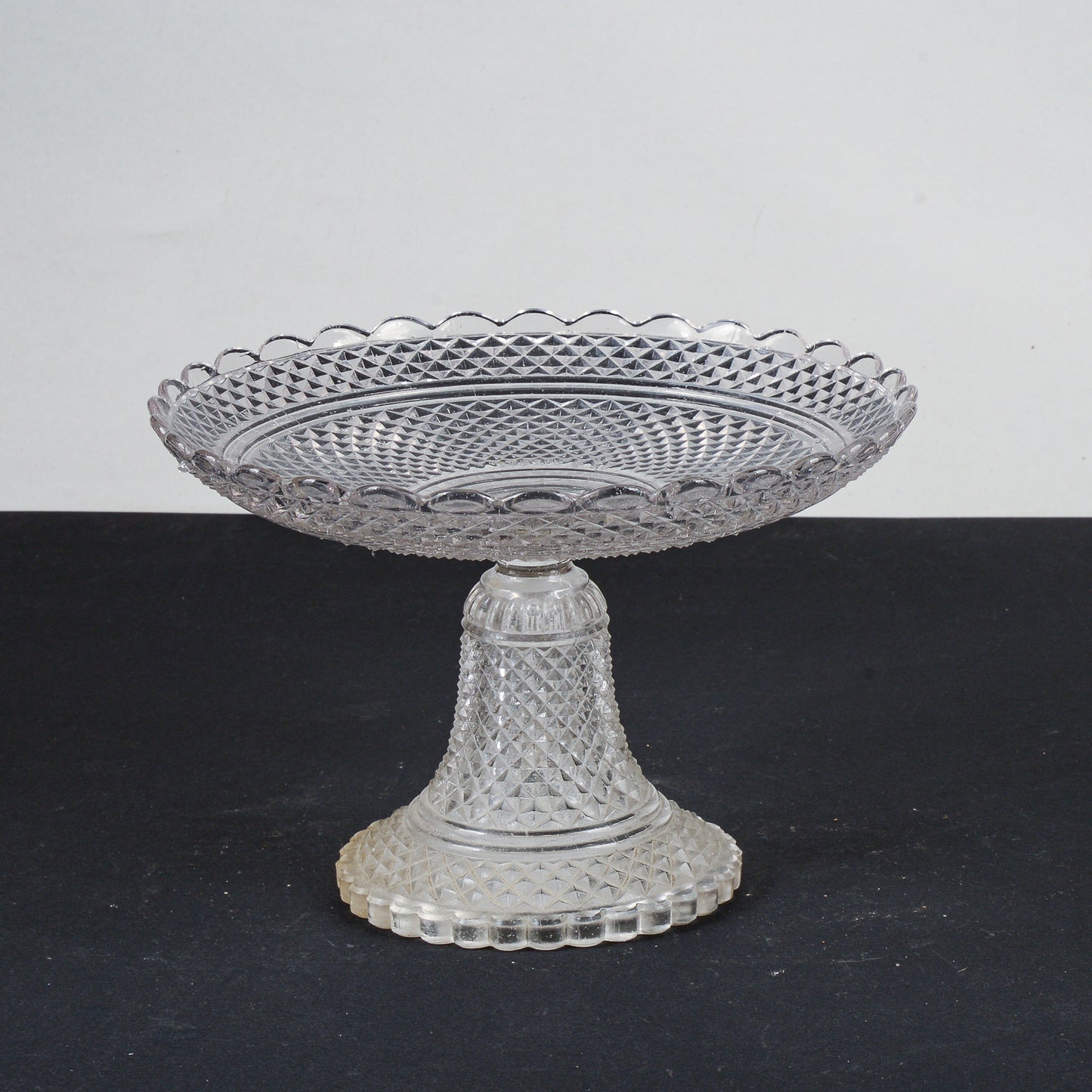 Alzatina in vetro smerigliato firmata Cecchi & Co Firenze  Italia 1950