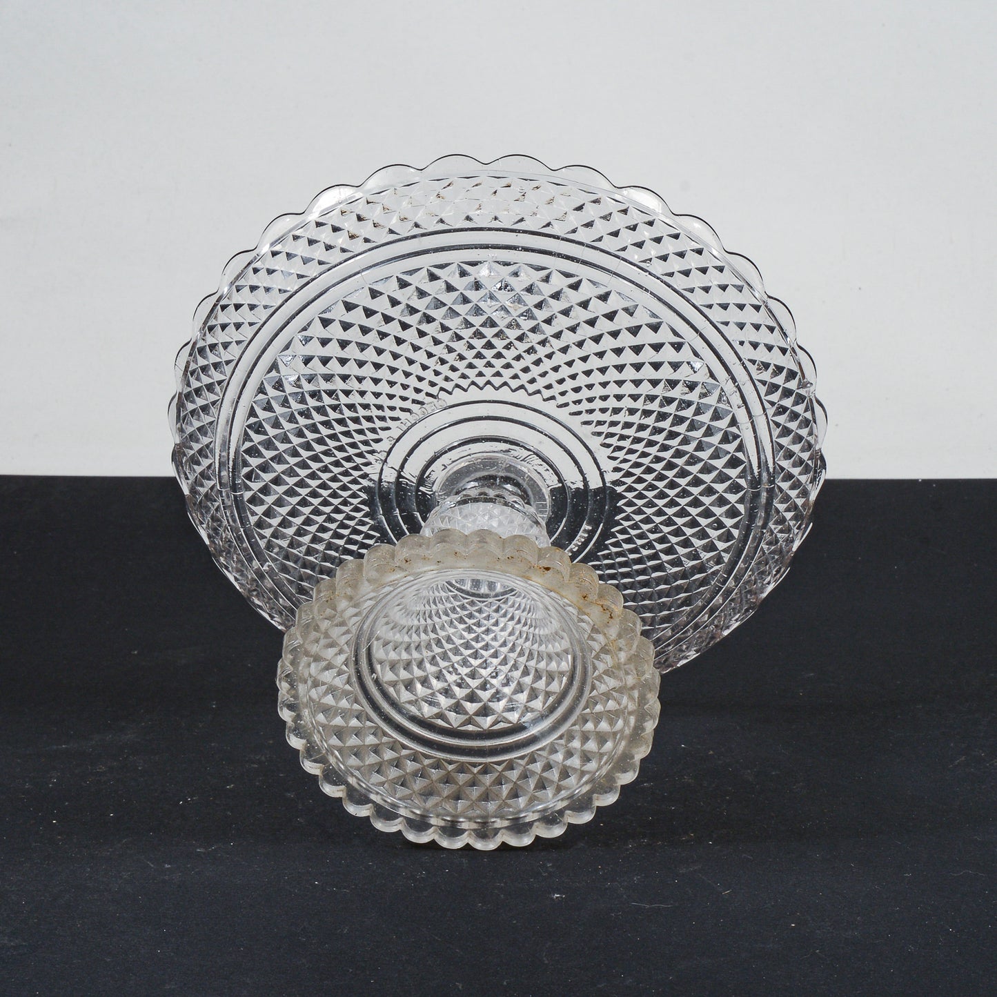 Alzatina in vetro smerigliato firmata Cecchi & Co Firenze  Italia 1950