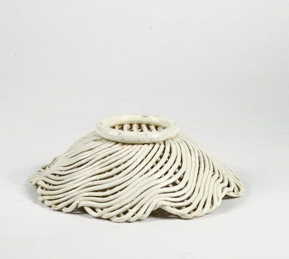 Vassoio piatto centrotavola in ceramica intrecciata bianca  Italia 1950