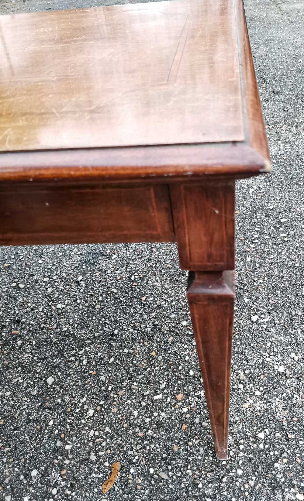 Tavolino basso da salotto intarsiato rettangolare 1950