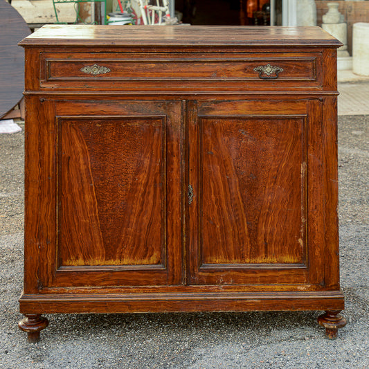 Credenza cassetto e 2 ante in legno di abete laccato Italia epoca 1800