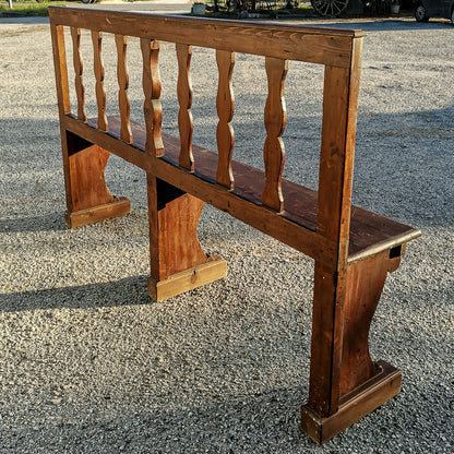 panca in legno con decori a colonna stilizzata primo 900