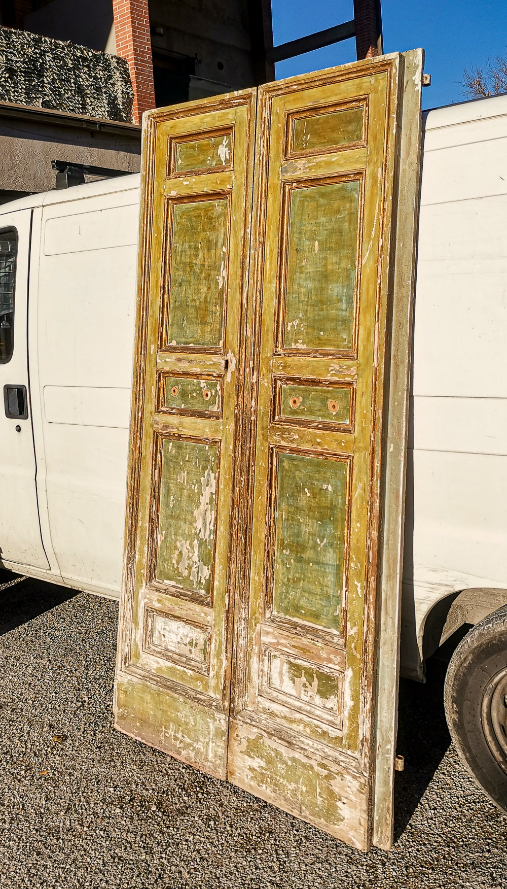 Portone porta due ante epoca 700