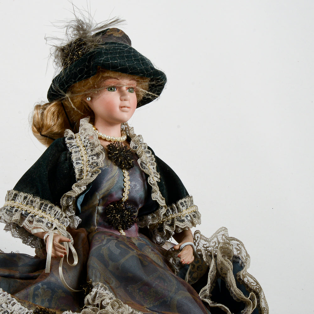 Bambola in porcellana Victorian Dolls - Rebecca Bambola Victorian Dolls - Italia