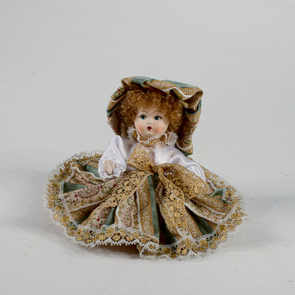 Bambola vintage in biscuit di porcellana serie Capodimonte