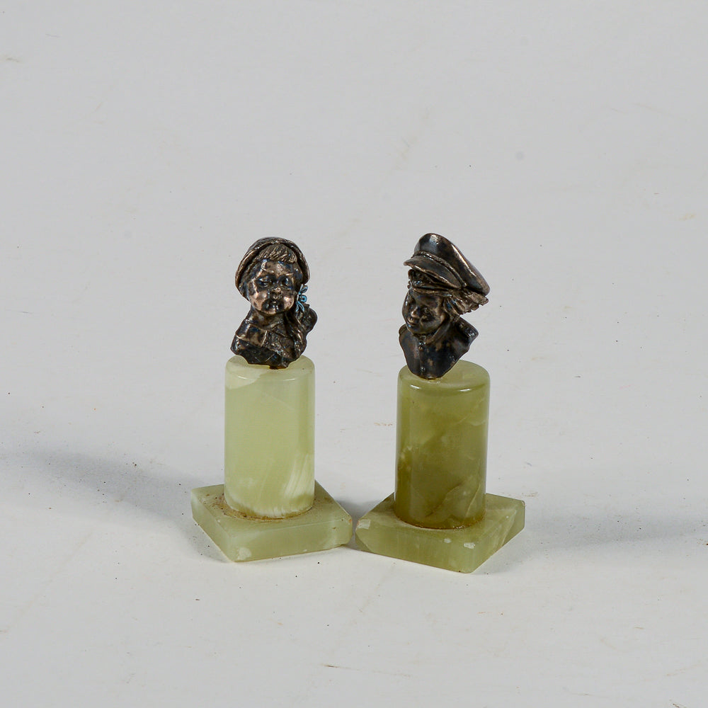 Coppia sculture in argento lui e lei ragazzi con colonna in onice verde 1960